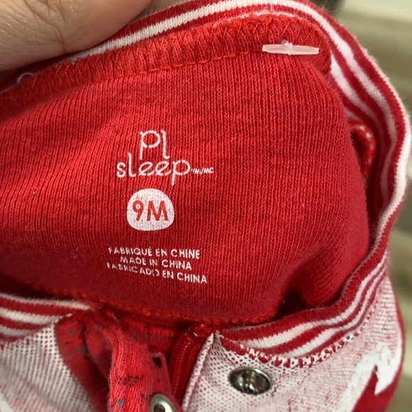 PL Sleep Infant’s Santa Onesie, Size 9M - Picture 6 of 6